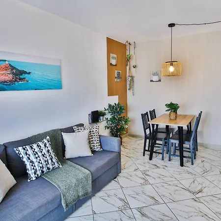 Go4portugal - Lagoa - 3 Min From With Airco And Balcony *