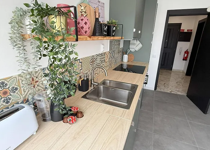 Апартаменты Go4portugal - Lagoa - 3 Min From With Airco And Balcony *