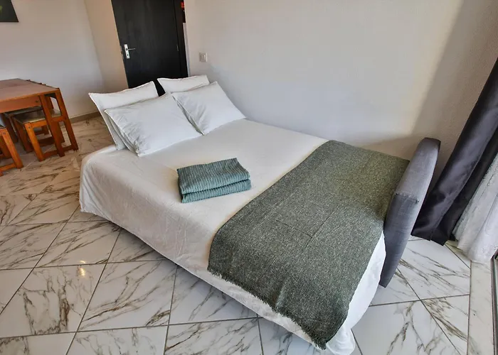 Апартаменты Go4portugal - Lagoa - 3 Min From With Airco And Balcony Картейра