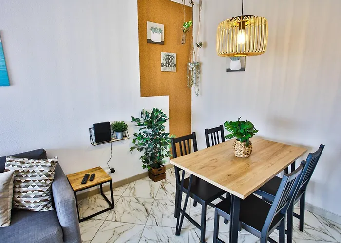 Go4portugal - Lagoa - 3 Min From With Airco And Balcony Картейра