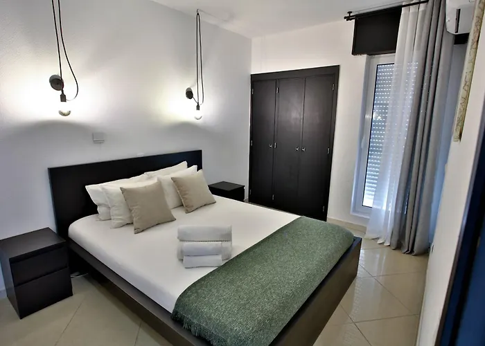 Апартаменты Go4portugal - Lagoa - 3 Min From With Airco And Balcony *